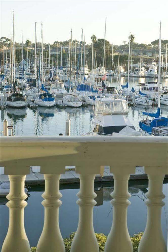 Oceanside Marina Suites - A Waterfront Hotel מראה חיצוני תמונה